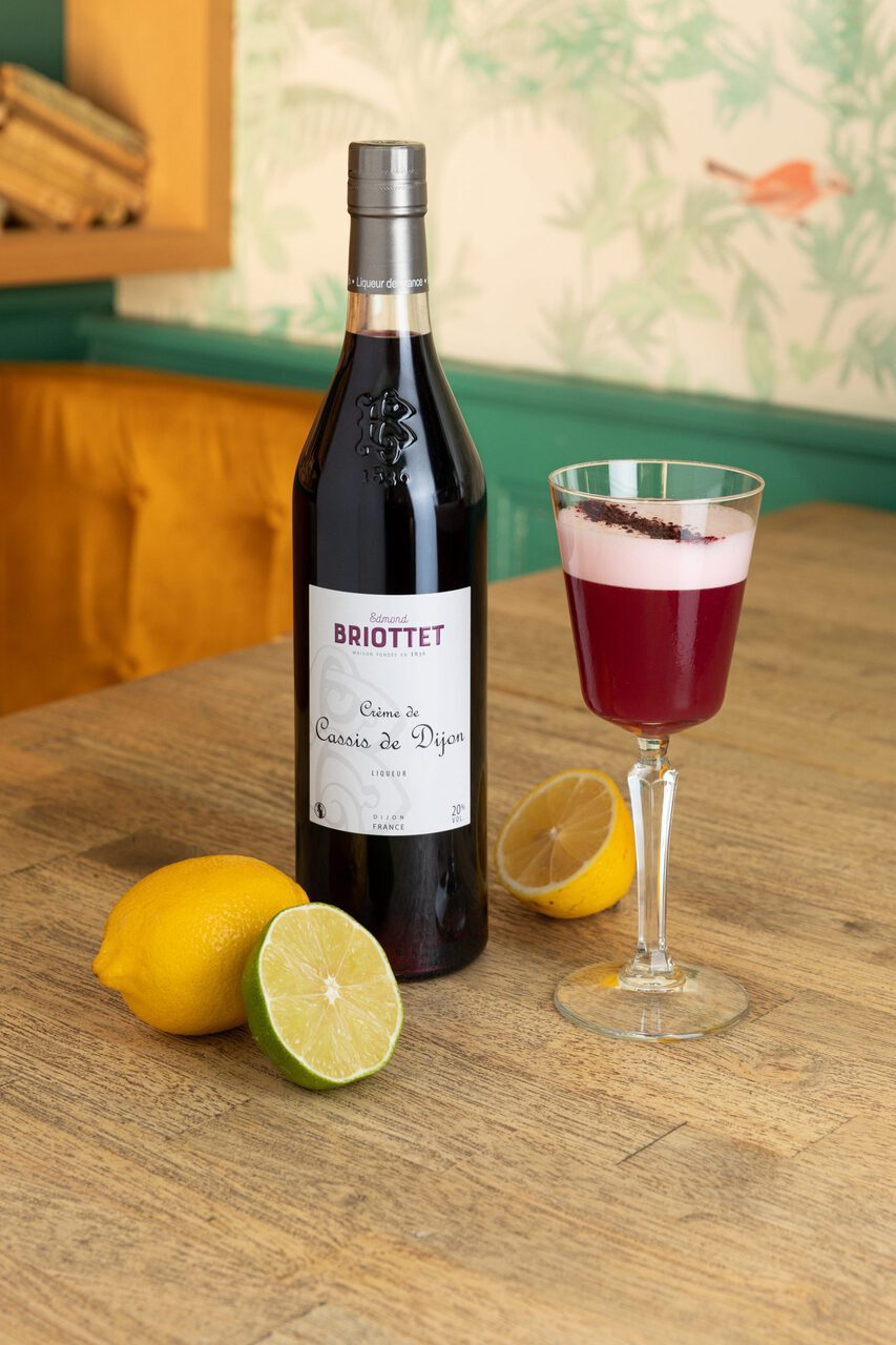  briottet-cocktail-briottet-sour-cassis