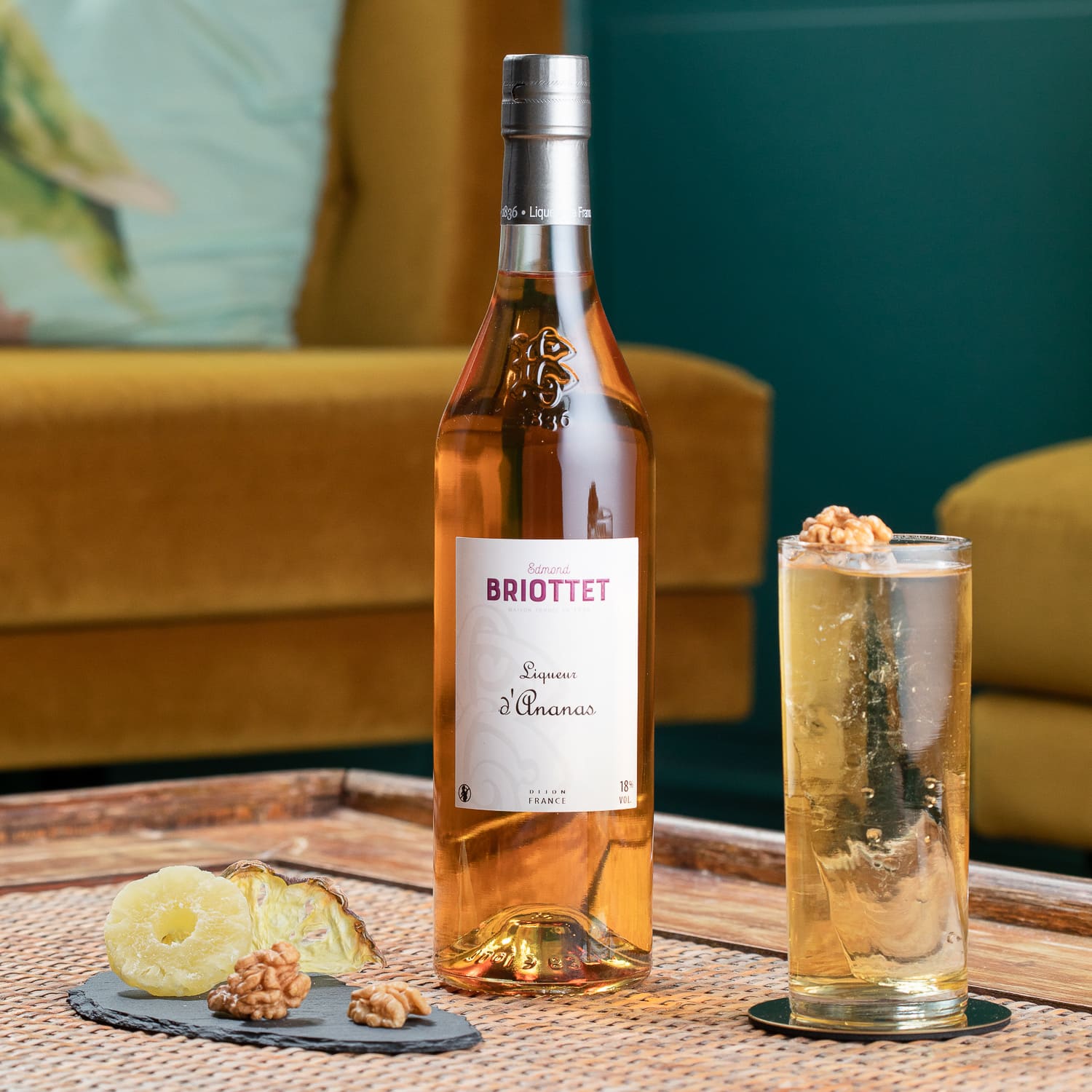 05-Briottet Cocktails 2021 - Fizz Doré - Liqueur d'Ananas