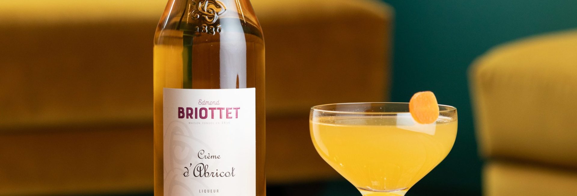 01-Briottet Cocktails 2021 - Valencia - Liqueur d'Abricot