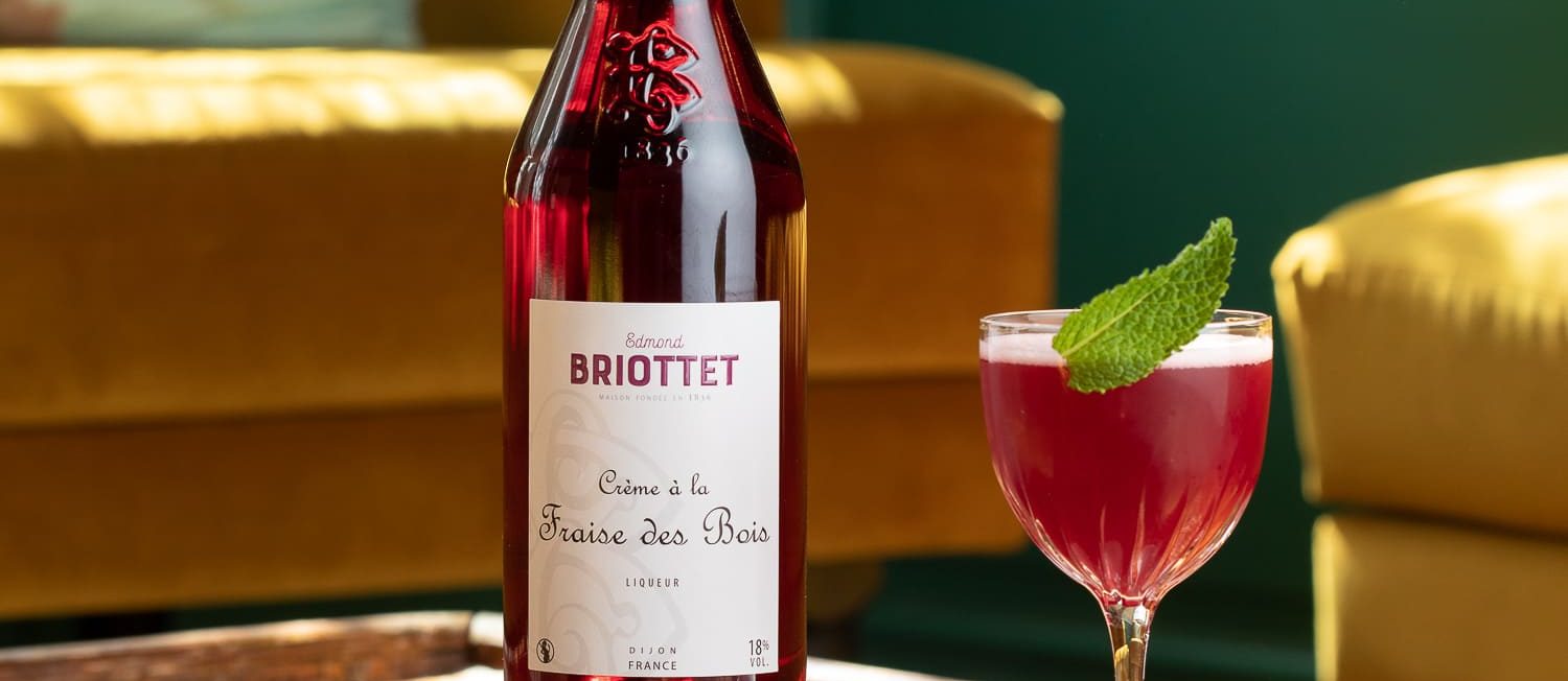 03-Briottet Cocktails 2021 - Berry Good - Liqueur de Fraise des Bois