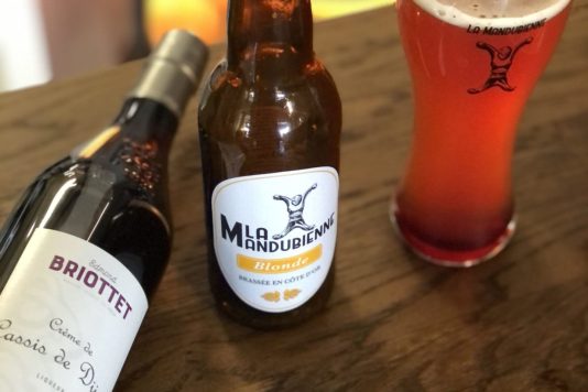 Cocktail Briottet Le Bir avec Crème de Cassis de Dijon briottet