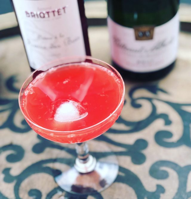 Cocktail Frousse Briottet avec liqueur de fraise