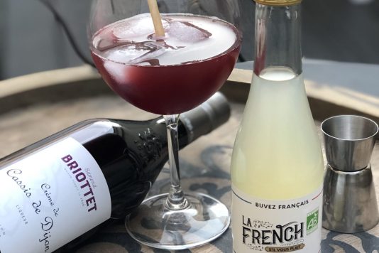 Cocktail French Cass Crème de Cassis Briottet et Ginger Beer La French s'il vous plait