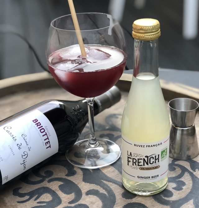 Cocktail French Cass Crème de Cassis Briottet et Ginger Beer La French s'il vous plait