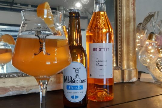 Cocktail Spritz Beer avec Curaçao Orange Briottet