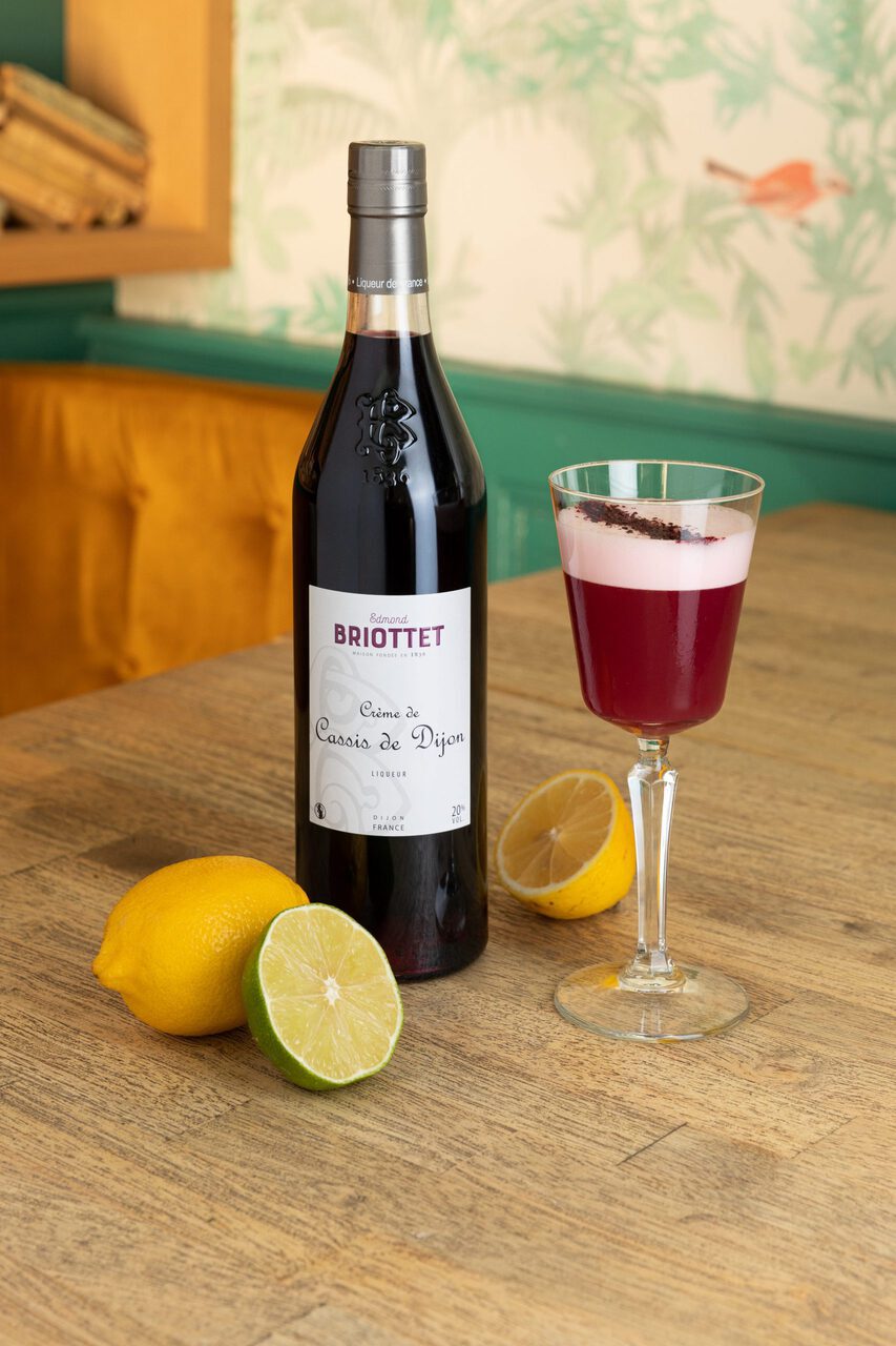 briottet-cocktail-briottet-sour-cassis