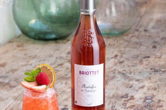 briottet-cocktail-cobbler-aubriot-ratafia-de-bourgogne
