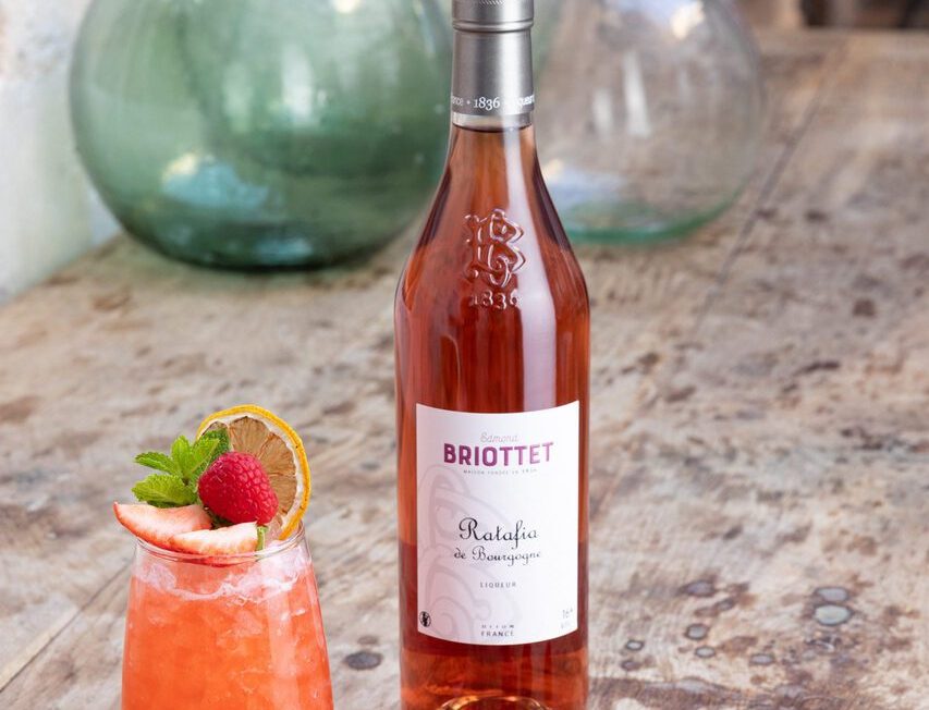 briottet-cocktail-cobbler-aubriot-ratafia-de-bourgogne