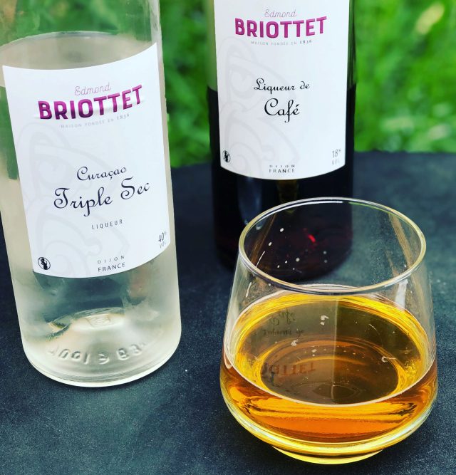 Cocktail Briottet avec Curaçao Triple Sec et Liqueur de Café